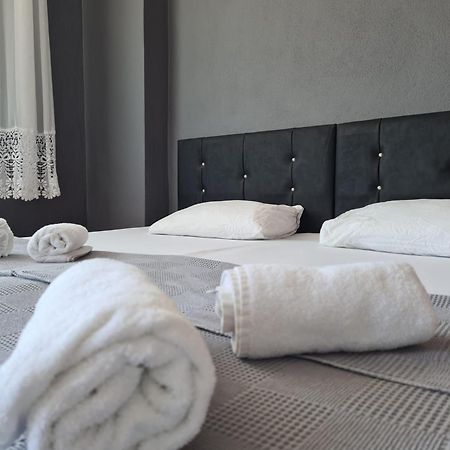 Sword Hotel Шіле Екстер'єр фото